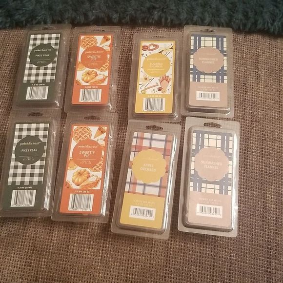 Perfect Harvest Wax Melts Set of 4! Sweetie Pie,Sunwashed Flannel, Sugar Churros - Picture 2 of 7